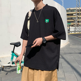 黑色