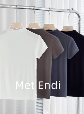 Met Endi简约夏季气质半高领正肩白色T恤女修身内搭别致短袖上衣