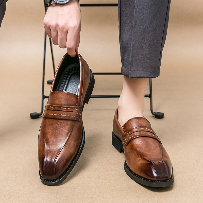 46大码英伦风尖头男士皮鞋结婚鞋
