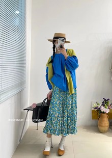 女装韩版港风圆领宽松上衣搭配复古花朵图案半身裙