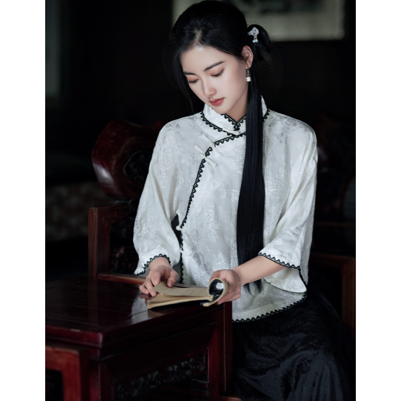 柒月 春夏新款中式民国风复古女装天丝麻提花盘扣倒大袖上衣茶服