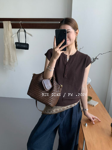 缤典2026秋季新款时尚百搭圆领短袖针织衫女宽松显瘦毛衣潮66561