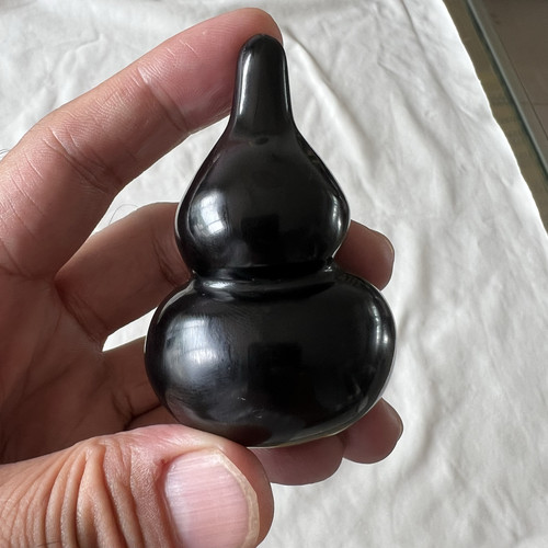 抚顺煤精葫芦摆件手把件手工雕刻天然无优化原矿厂家直销随机发货