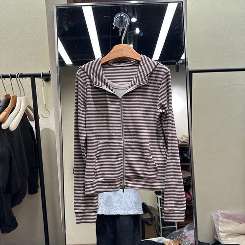 秋新连帽条纹拉链假两件卫衣女