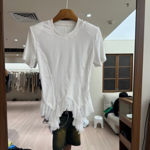 欧洲站2026夏季新款时尚荷叶边短袖T恤女款蕾丝拼接修身减龄上衣