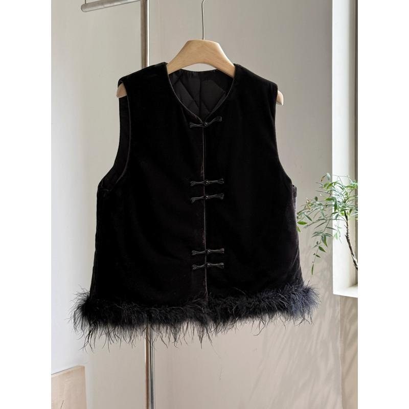 国风马甲2025盘扣新款毛毛上衣秋冬坎肩复古气质新中式拼接背心,女装/女士精品,马夹,淘宝优惠券,粉丝福利购,淘宝优惠卷