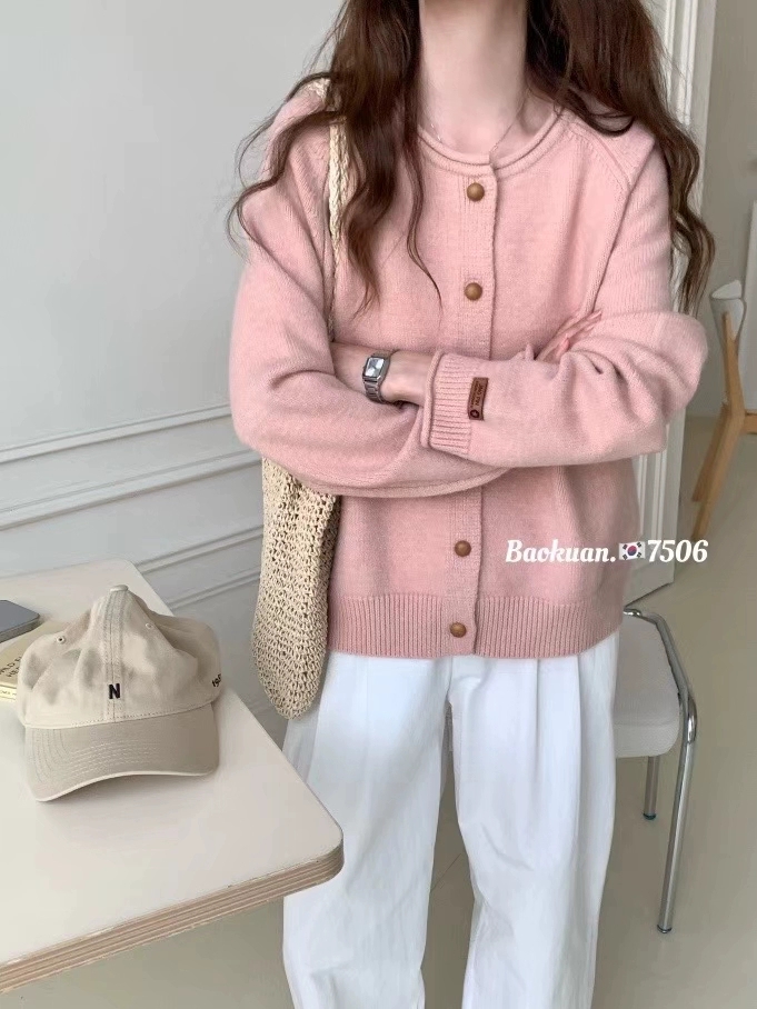 秋装新款女韩版宽松时尚圆领单排扣针织开衫百搭休闲上衣毛衣外套