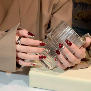 轻奢氛围感显白气质红宝石新年战甲布拉提契可拆美甲贴片穿戴美甲