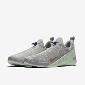 Nike耐克正品 BQ6046 女子综合训练休闲运动跑步鞋 React Metcon新款