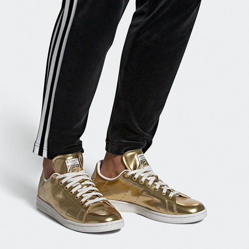 休闲板鞋Adidas/阿迪达斯