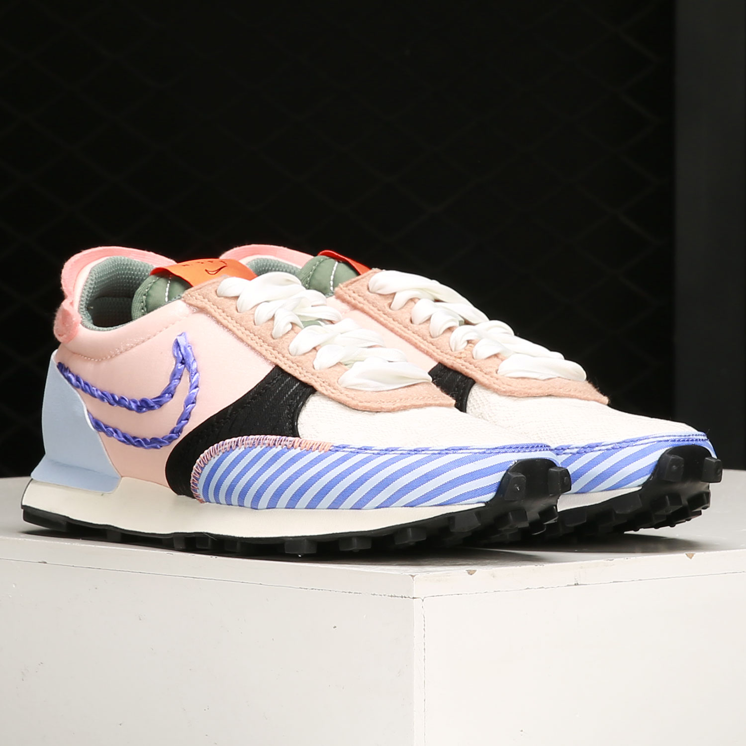 耐克男女解构大钩低帮运动跑步鞋