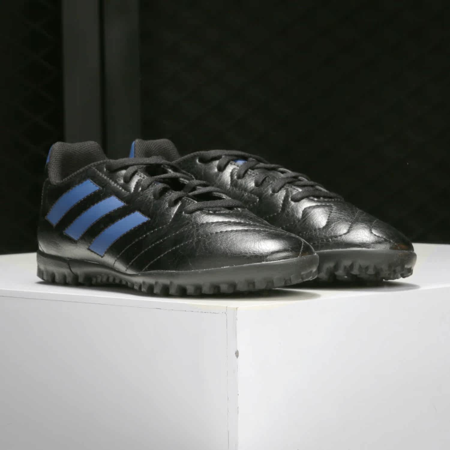 Adidas/阿迪达斯正品通季新款男大童碎钉运动足球鞋FV8709