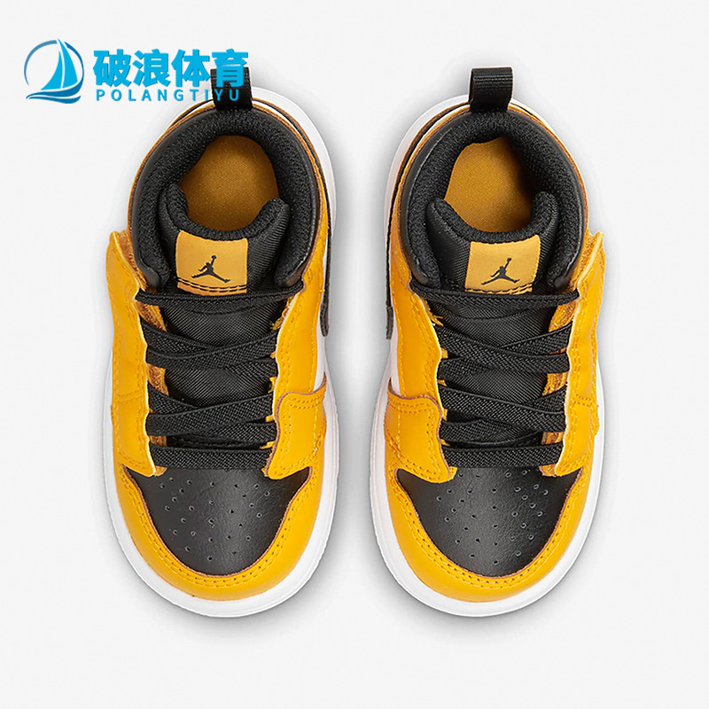 耐克婴童中帮运动童鞋