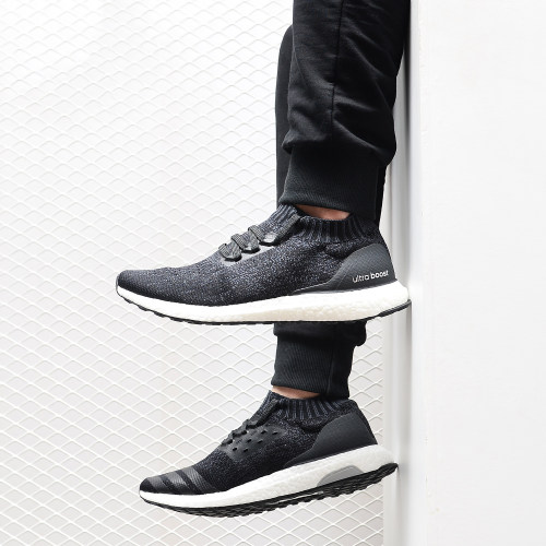 Adidas/阿迪达斯男女跑步鞋D