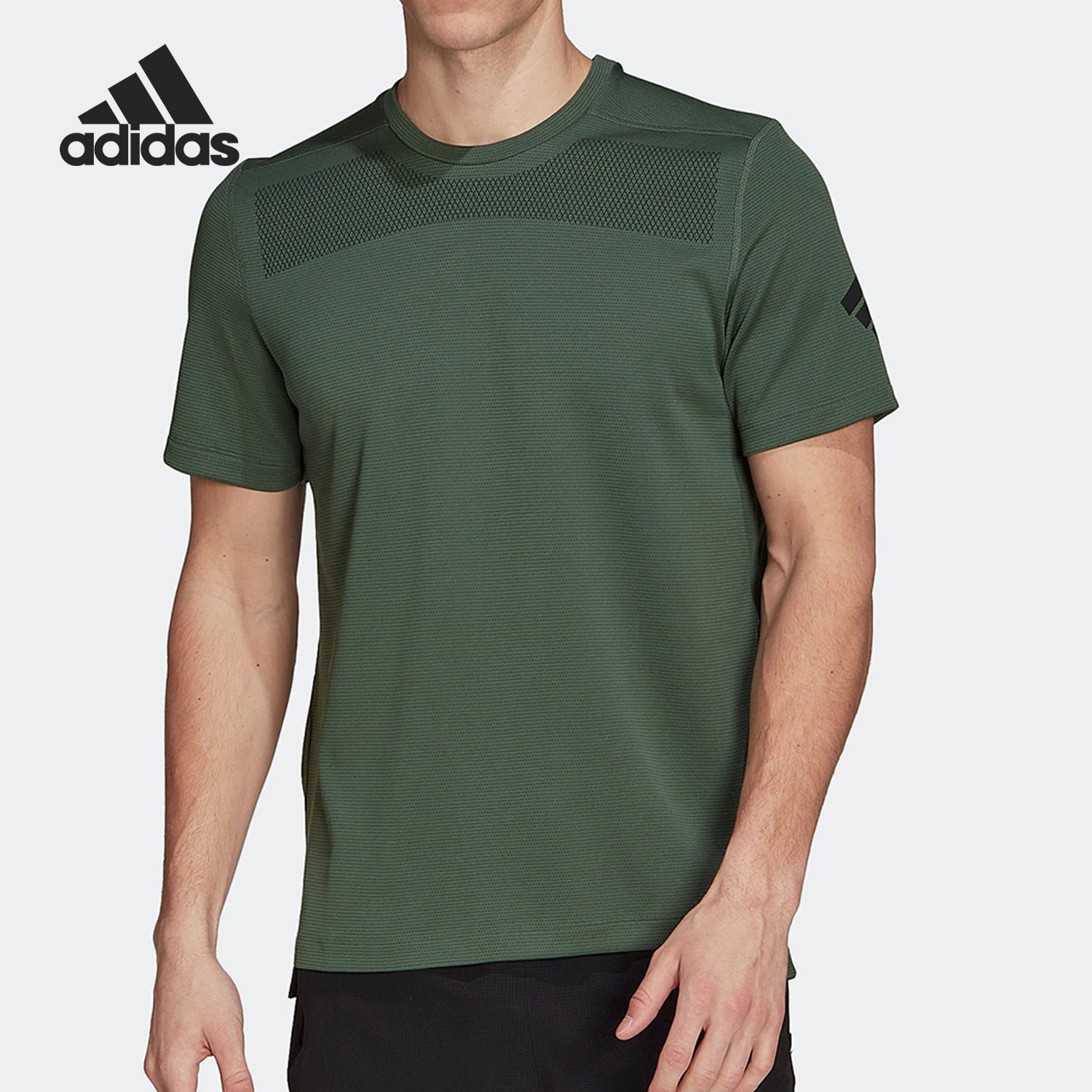 阿迪达斯男士运动透气T恤