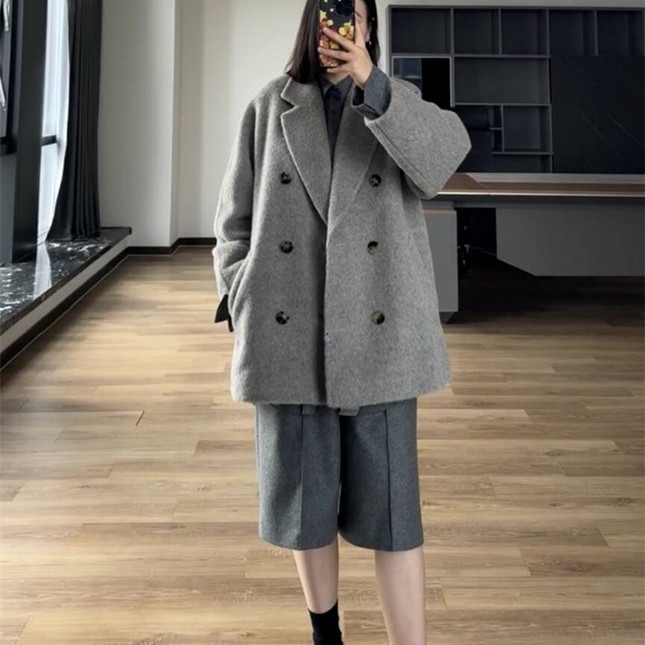 南油高定经典短款101801羊毛大衣女双排扣宽松廓形小个子休闲外套