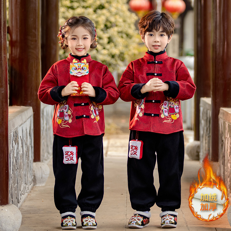 宝宝喜庆拜年服秋冬款