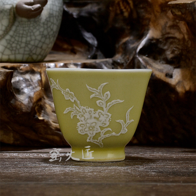 景德镇中式陶瓷茶具八十年代建国瓷厂颜色釉下梅花堆雕主人品茗杯