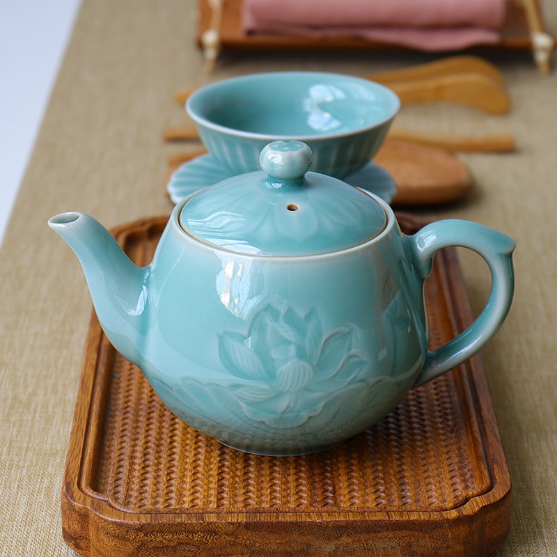 龙泉青瓷茶壶 陶瓷泡茶杯中国风荷花功夫茶具天青釉家用单壶300ml