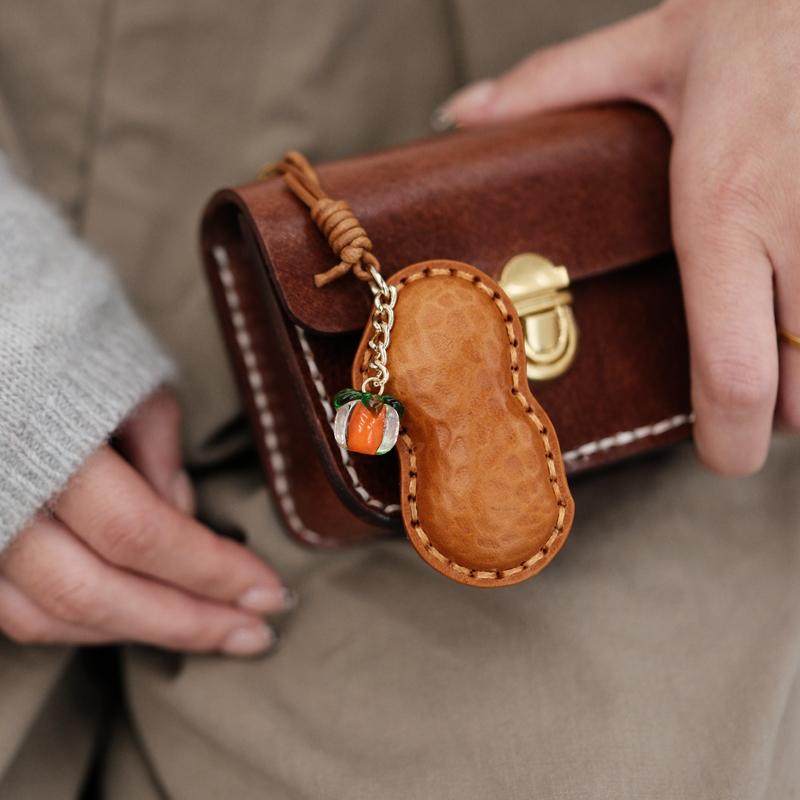 葱木 小众复古国风好事发生挂件 包包挂饰 手机挂件 手工皮质包挂,服饰配件/皮带/帽子/围巾,包挂件,淘宝优惠券,粉丝福利购,淘宝优惠卷