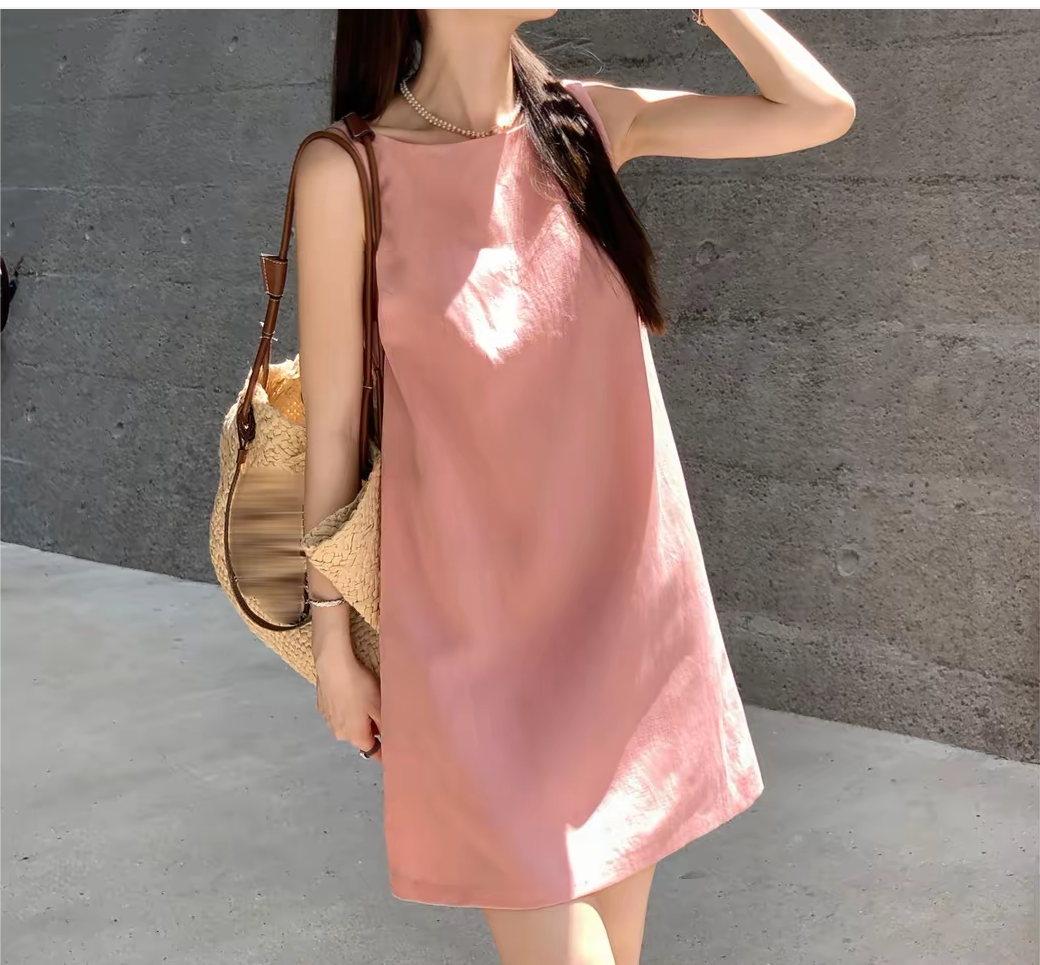 法式莱赛尔气质优雅粉色船领连衣裙女夏小A裙后背深V设计露背裙子