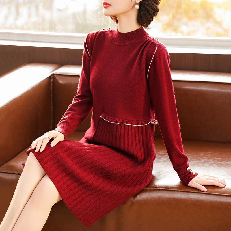 本命年妈妈冬装红色针织连衣裙中老年人女秋冬季减龄打底毛衣裙子