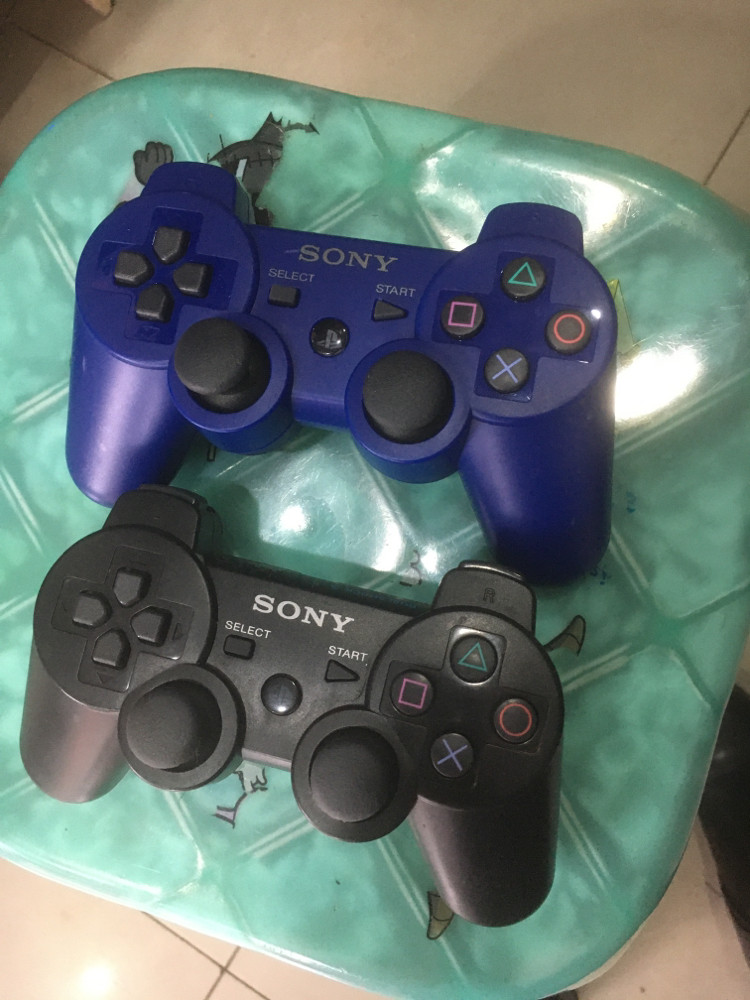 PS3主机的无线手柄足球篮球火影