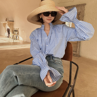 NeedShop1 春夏新款领口褶皱设计感小众清新蓝色条纹衬衫女