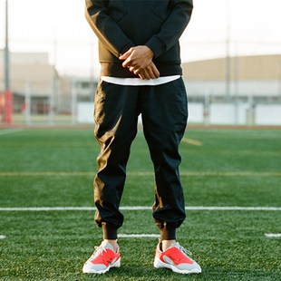 新衣城 Publish Legacy Jogger防水运动收脚裤慢跑束脚潮男伞兵裤