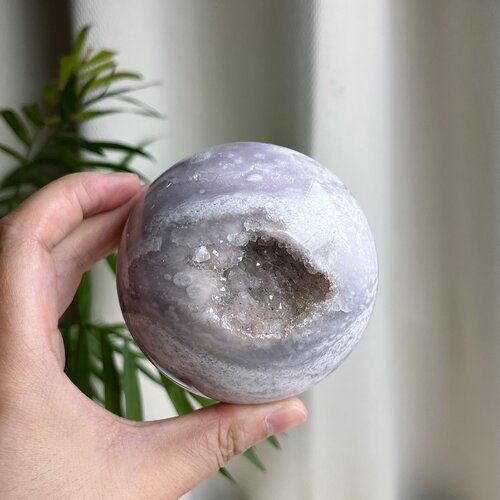 巴西紫粉晶洞开口笑玛瑙球摆件79mm672g