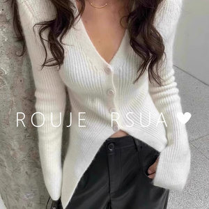 ROUJE  RSUA法式咖色美拉德V领针织开衫修身开叉浣熊绒通勤毛衣女