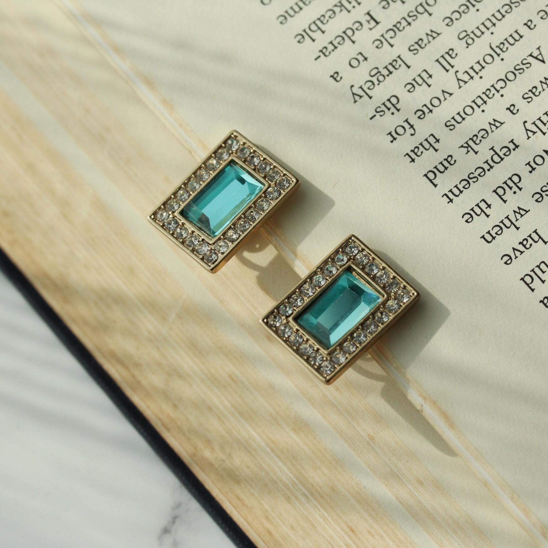 欧美复古经典海水蓝方形优雅个性小众设计一半海水耳夹