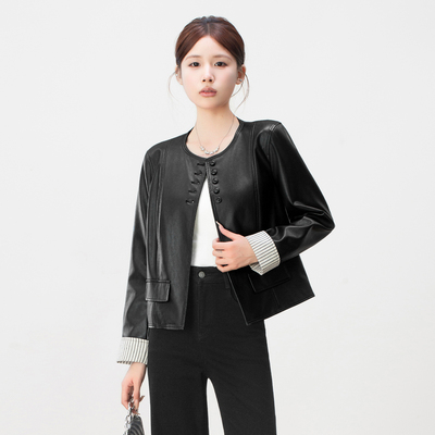 条纹拼接短款PU皮衣女2025年秋冬新款圆领纽扣皮夹克显瘦气质外套