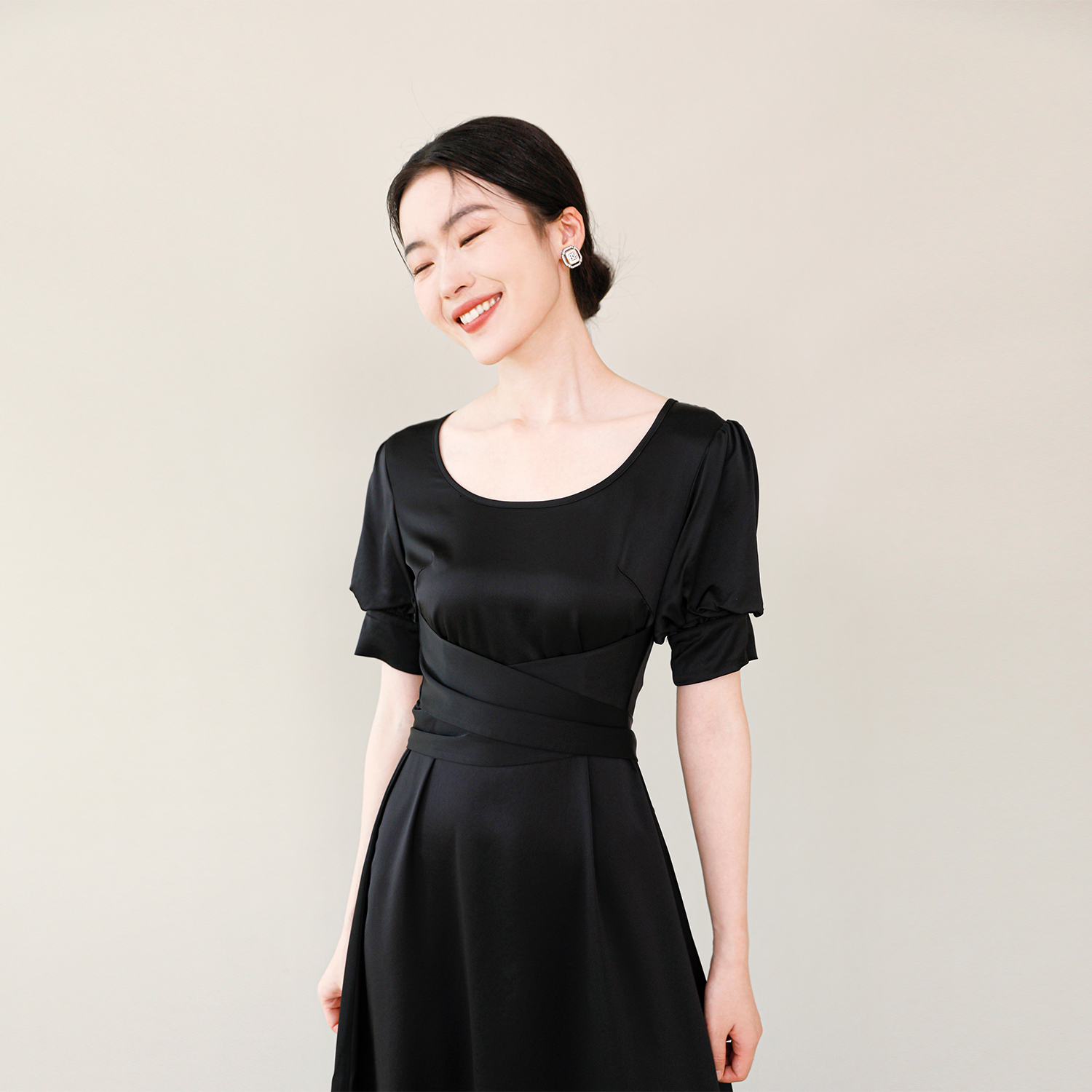 名媛淑女A字裙醋酸绑带