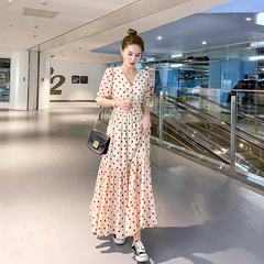 2021 new Chiffon V-neck short sleeve dress women's summer wave point French retro slim dress