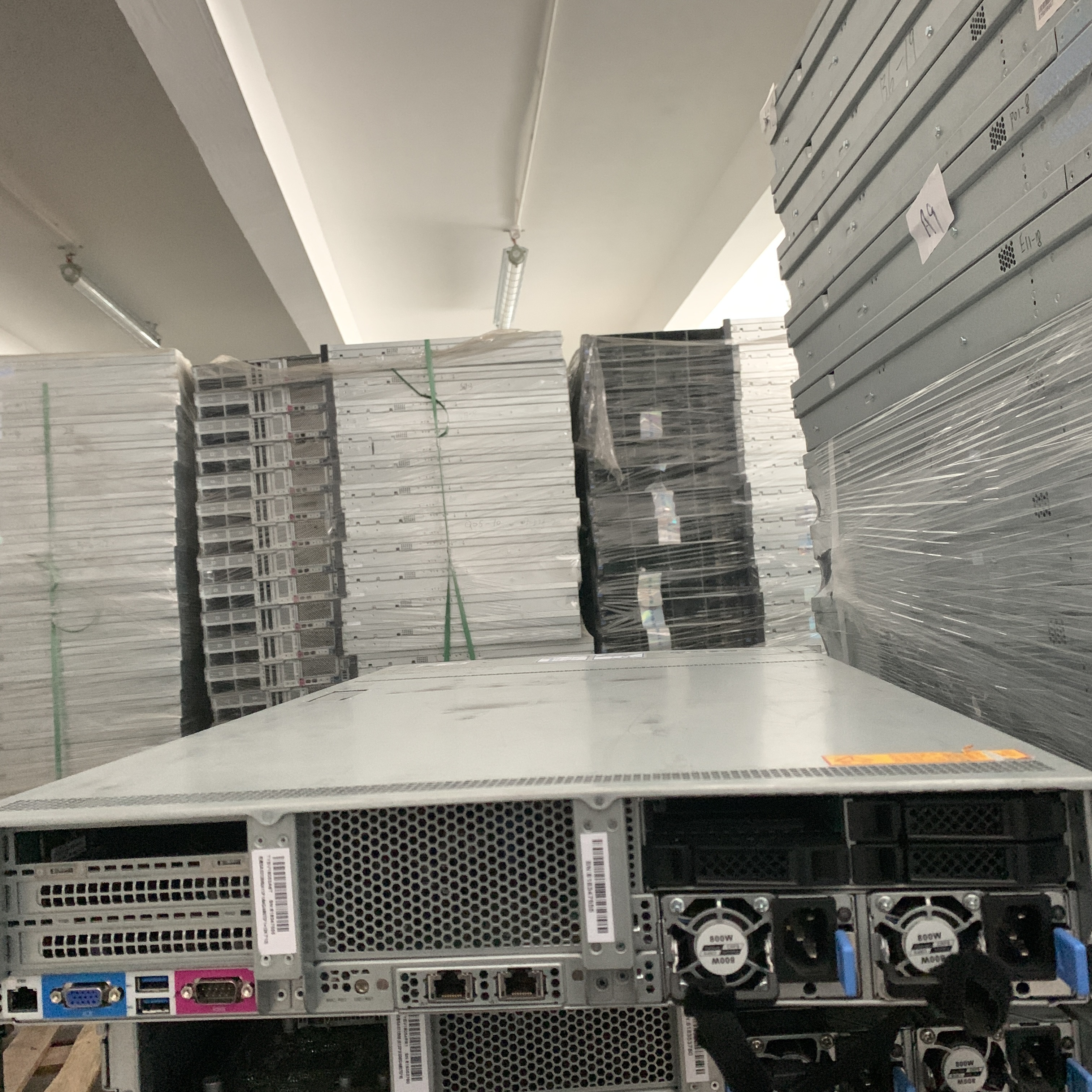 秒R7525金牌3647针U.2浪潮SA5212M5 8175m大显卡4090服务器