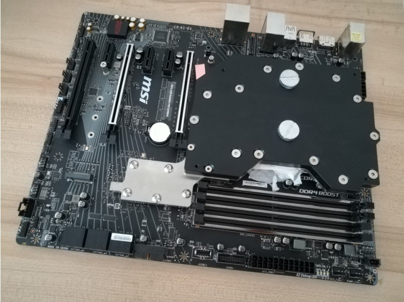 定做 MSI 微星MPG Z390 GAMING PRO CARBON 暗黑版 主板一体冷头