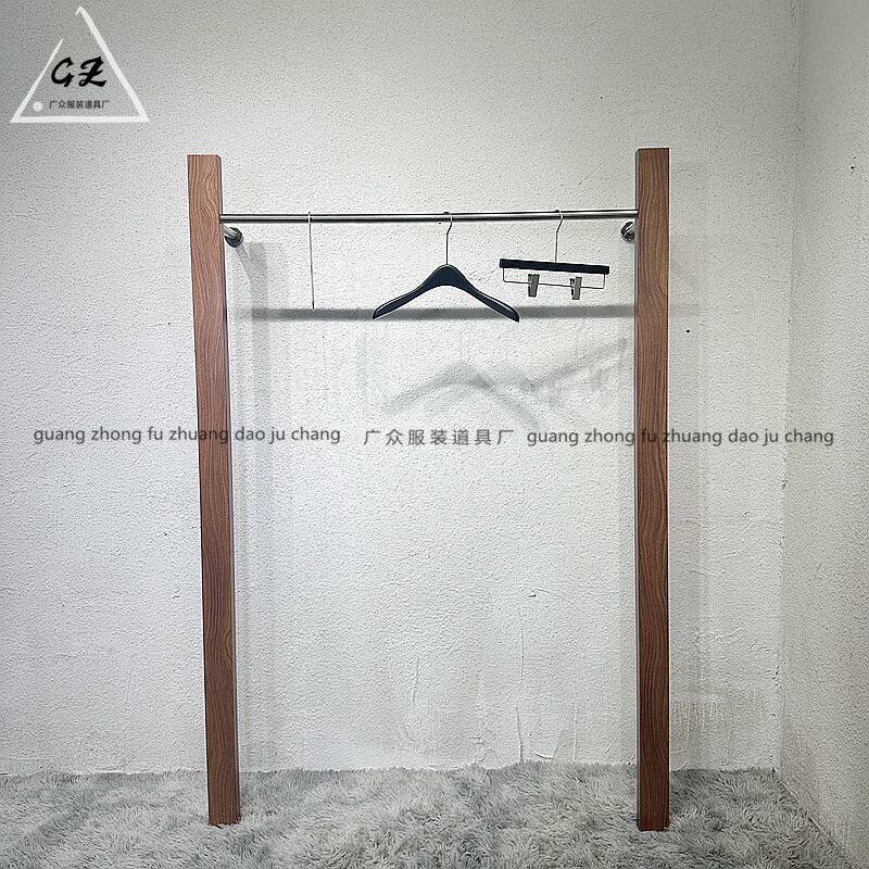 服装店上墙架新中式展示架女装店侧挂式挂衣架子木纹壁挂式陈列架