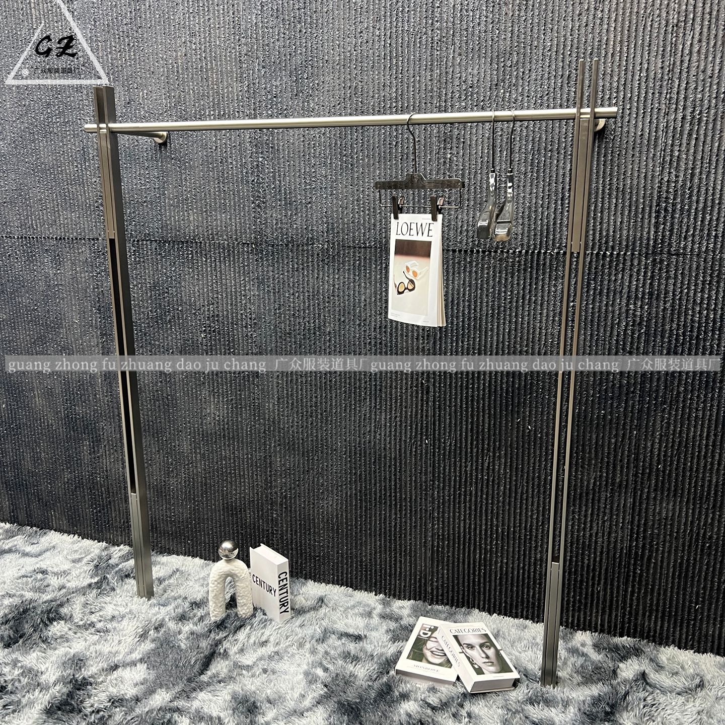 不锈钢上墙陈列架服装抗指纹封釉