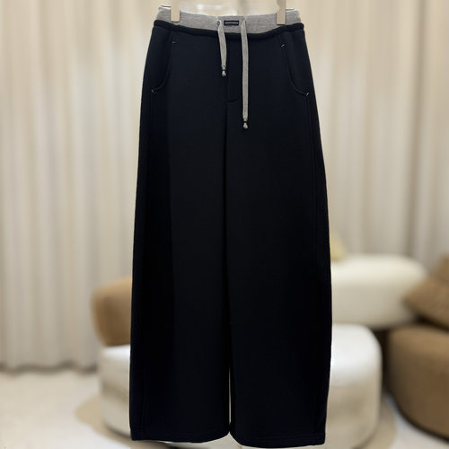 大码加绒阔腿弯刀休闲卫裤女