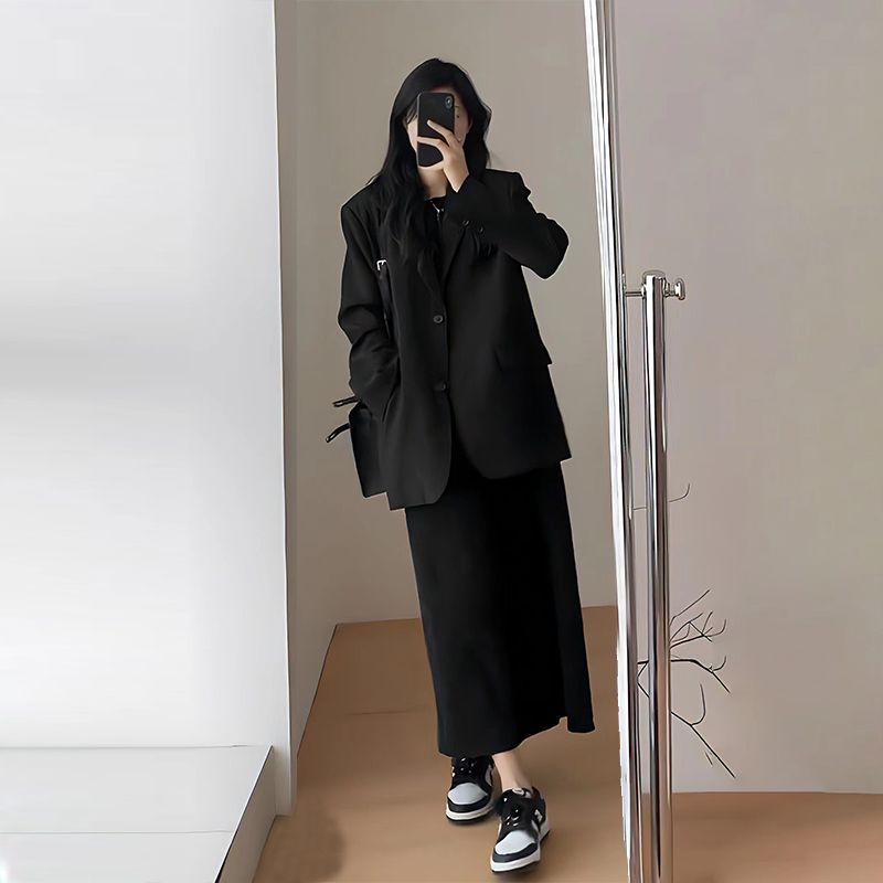 大码胖mm春秋款赫本风显瘦简约西服外套+黑色连衣裙两件套装200斤