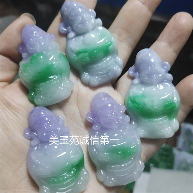 缅甸处理翡翠白底青招财财神挂件吊坠紫色绿色双色小挂件一个价