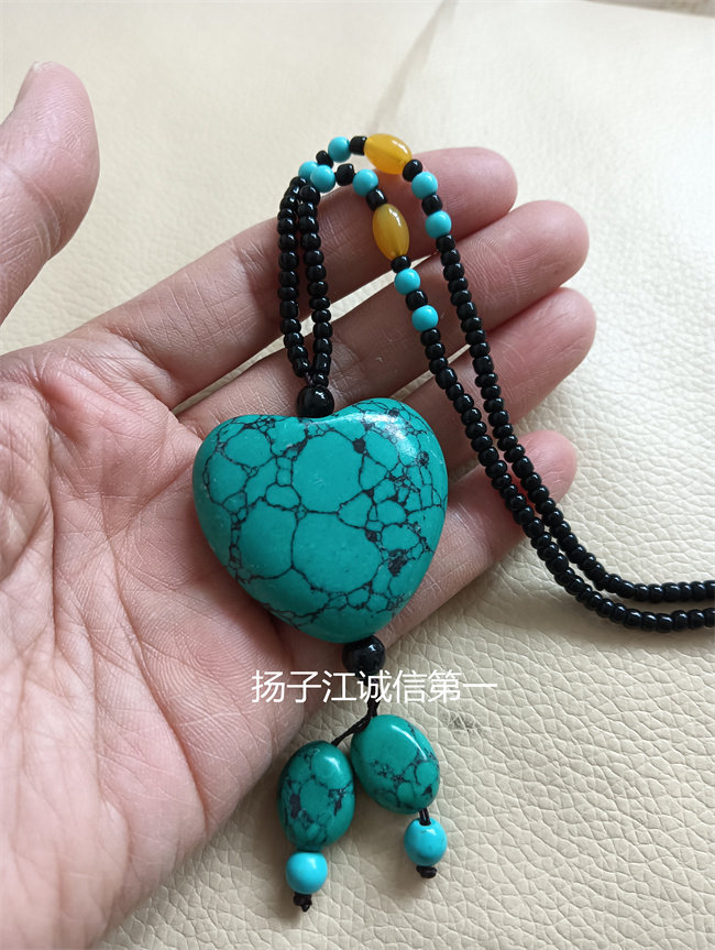 천연 호북 원래 광산 청록색 조각 하트 투 하트 펜던트 스웨터 체인 목걸이 옥 고급 옥