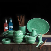Китайский стиль Longquan Celadon Relief Band Ceramic House House Swardware Set набор лотосных тарелок для перемещения подарков
