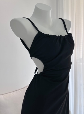 XHS Mango 露腰露背显瘦连衣裙设计感性感绑带系带长裙辣妹裙子