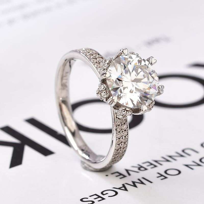 莫桑石镶嵌钻戒冰雪皇后女款戒指925纯银镀18K金婚戒对戒刻字定制