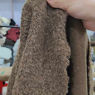 1.7米咖色仿羊毛呢料1.6宽边上剪口A339号