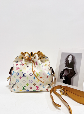 Lv路易威登白三彩水桶，无破无裂，内里干净，好价带走