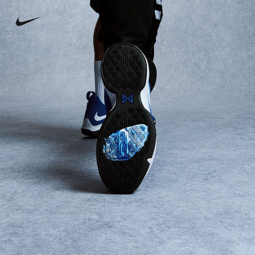 Nike耐克泡椒男子耐磨实战篮球鞋