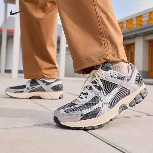Nike耐克迈柔VOMERO5男子运动鞋